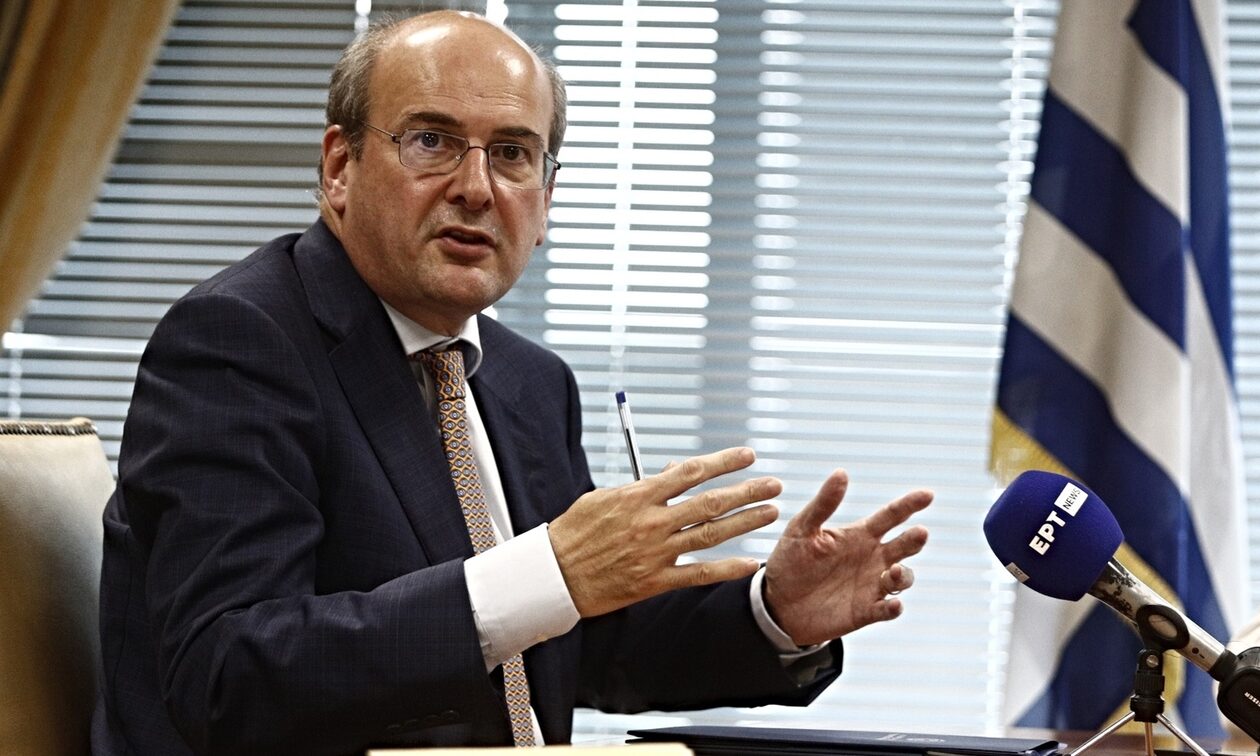 Χατζηδάκης για έκθεση Scope Ratings: «Θα συνεχίσουμε την πολιτική δημοσιονομικής σοβαρότητας»