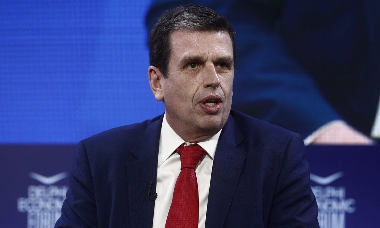 Στις Δομές Χίου και Μυτιλήνης ο υπουργός Μετανάστευσης και Ασύλου Δημήτρης Καιρίδης