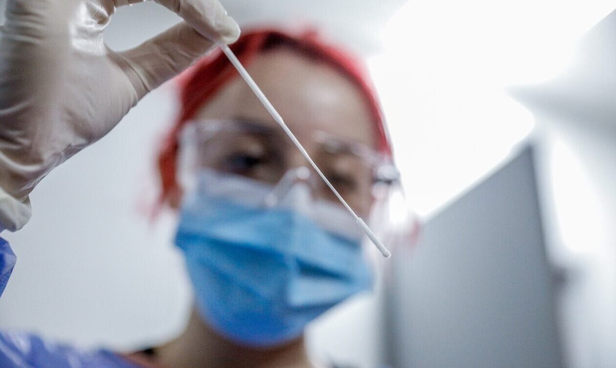 Κορονοϊός: Αύξηση της υποπαραλλαγής «Eris» εν μέσω θέρους – Απαιτείτε εγρήγορση, λέει ο Τζανάκης