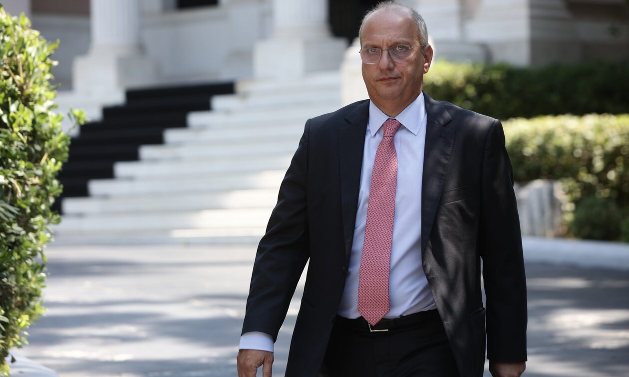Αναβλήθηκε η συνάντηση Οικονόμου με Μπάλλα – Επέστρεψε στην Αθήνα ο υπουργός