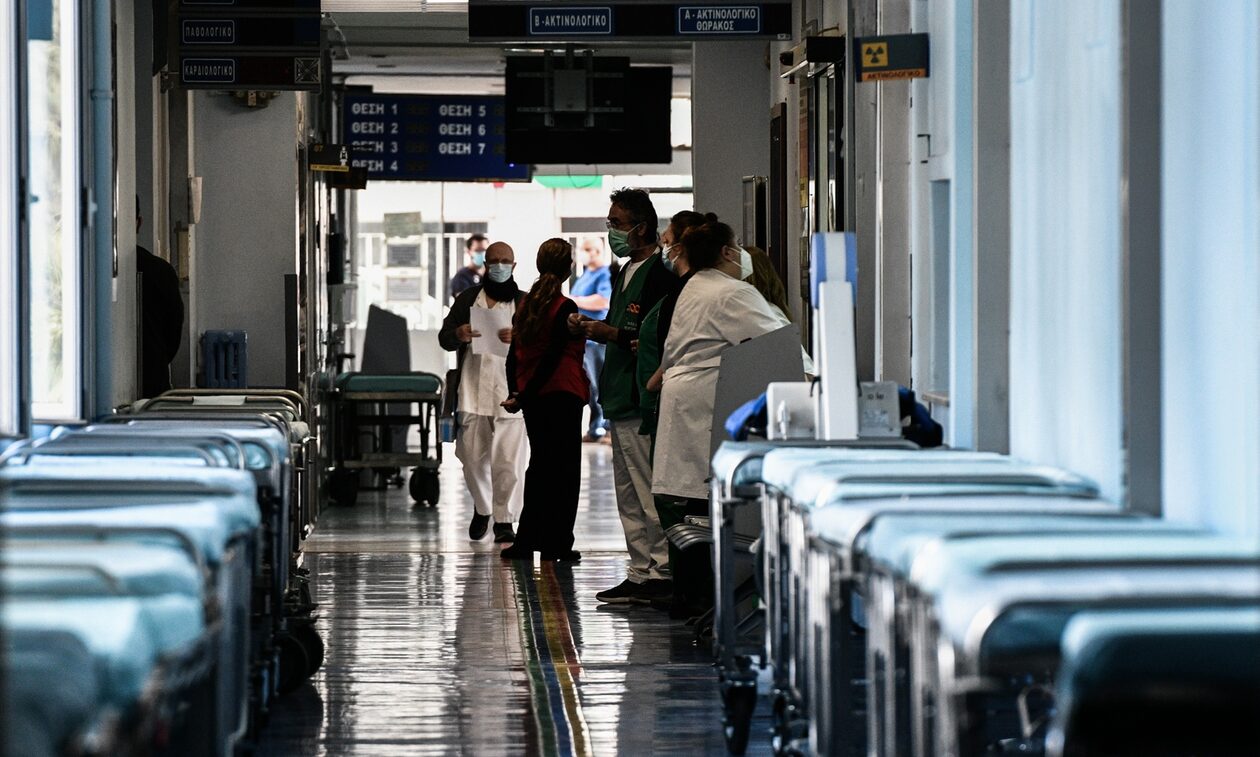 Νέα Φιλαδέλφεια: Στον Ερυθρό Σταυρό 3 Έλληνες και 1 Κροάτης – Στο νοσοκομείο η μητέρα του Μιχάλη