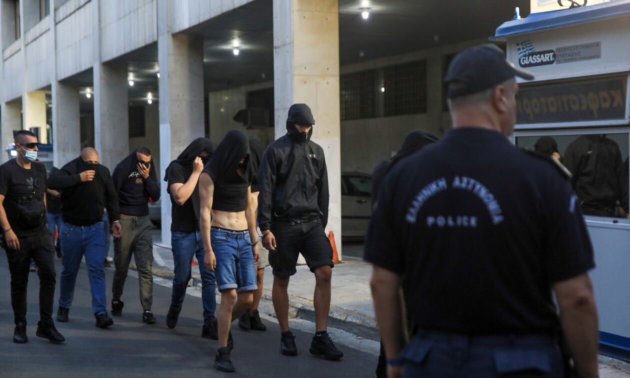 Νέα Φιλαδέλφεια: Προθεσμία θα λάβουν οι κατηγορούμενοι για την αιματηρή συμπλοκή