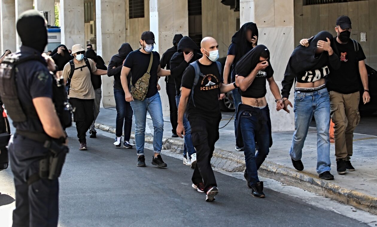 Νέα Φιλαδέλφεια: Το «χαλασμένο τηλέφωνο» της ΕΛΑΣ – Αδιάβαστες διαταγές και παραλείψεις