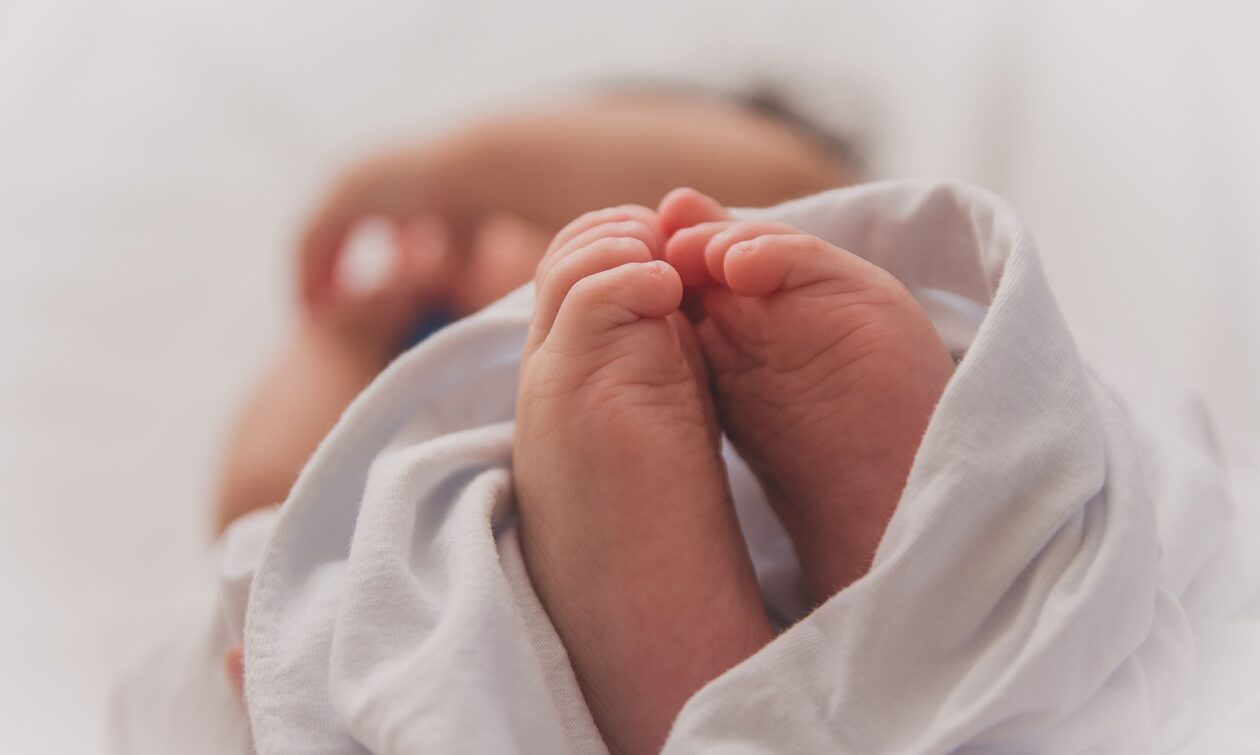 Χανιά: Οι 30 εγκυμονούσες γυναίκες που εκμεταλλευόταν το κύκλωμα ζούσαν σε σπίτια – τρώγλες