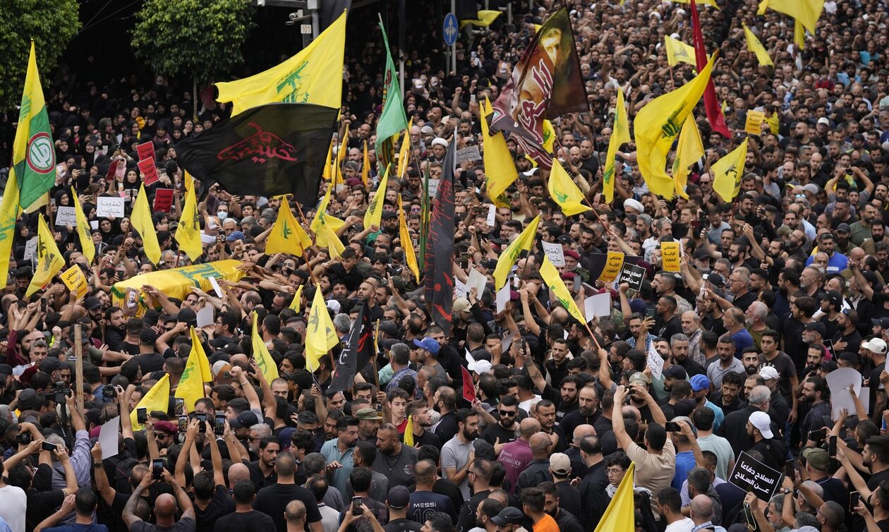 Λίβανος: Πυρά κατά του οχήματος του υπουργού Άμυνας – Άγνωστο αν ήταν απόπειρα