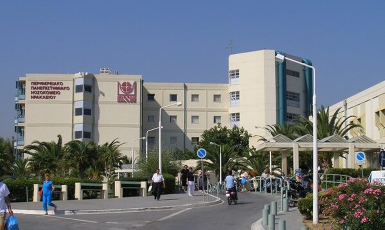 Σοκ στο Ηράκλειο: 29χρονη μεθυσμένη τουρίστρια έπεσε από μπαλκόνι – Στη ΜΕΘ με σοβαρά τραύματα