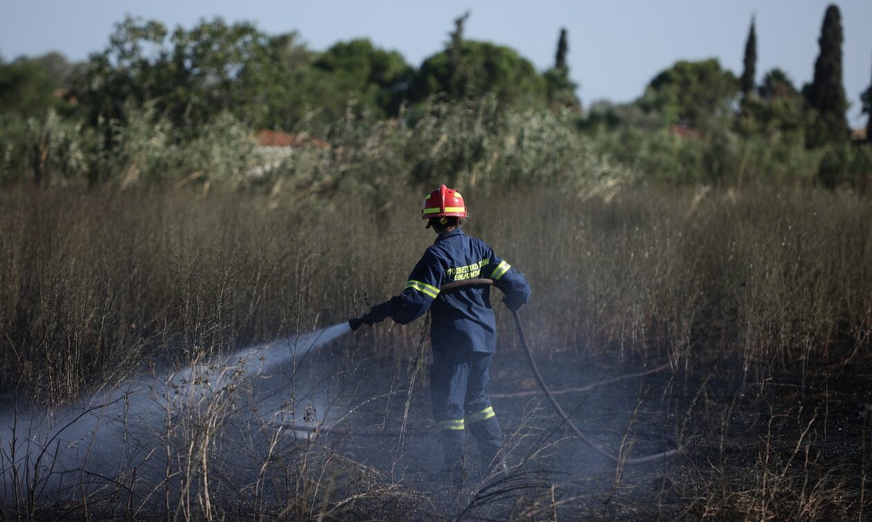Φωτιά στην Κεφαλονιά: Τραυματίστηκε ο διοικητής της Πυροσβεστικής – Σε ύφεση η πυρκαγιά
