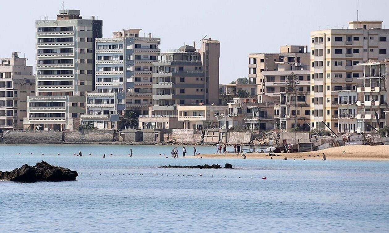 Κύπρος: Νέα τουρκική πρόκληση στα Βαρώσια – Τα σχέδια για νέους εποικισμούς