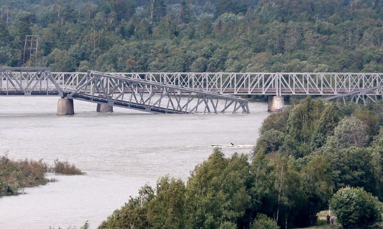 Νορβηγία: Σιδηροδρομική γέφυρα κατέρρευσε λόγω των πλημμυρών