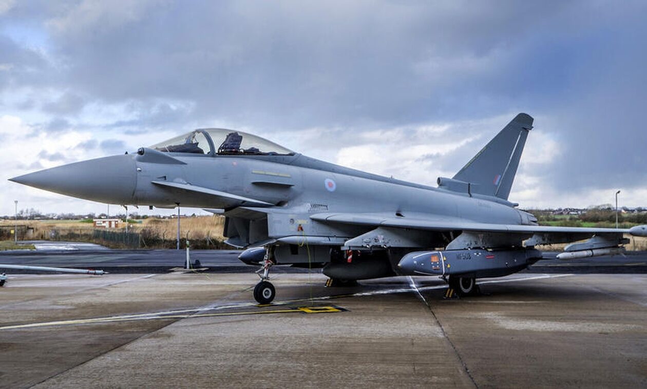 Βρετανικά μαχητικά Typhoon αναχαίτισαν δύο ρωσικά βομβαρδιστικά βόρεια της Σκωτίας