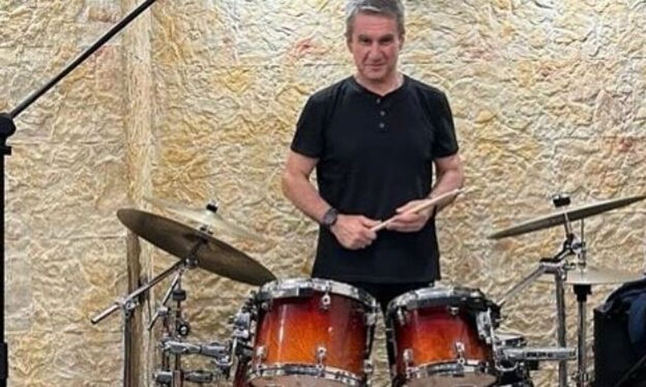 Ανδρέας Λοβέρδος: Έπαιξε ντραμς σε πανηγύρι με τον Χρήστο Μενιδιάτη στη Φωκίδα