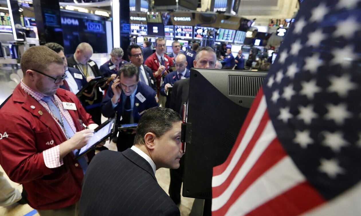 Επηρεασμένη από τα πρακτικά της Fed η Wall Street