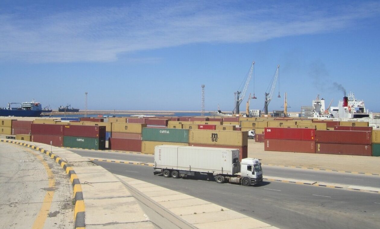 Λιβύη: Η κυβέρνηση αρνείται πως υποσχέθηκε το λιμάνι της Χομς στον στρατό της Τουρκίας