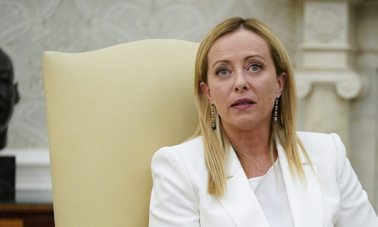 Οργή Μελόνι για τους Ιταλούς τουρίστες που δεν πλήρωσαν στην Αλβανία – Η ανάρτησή της