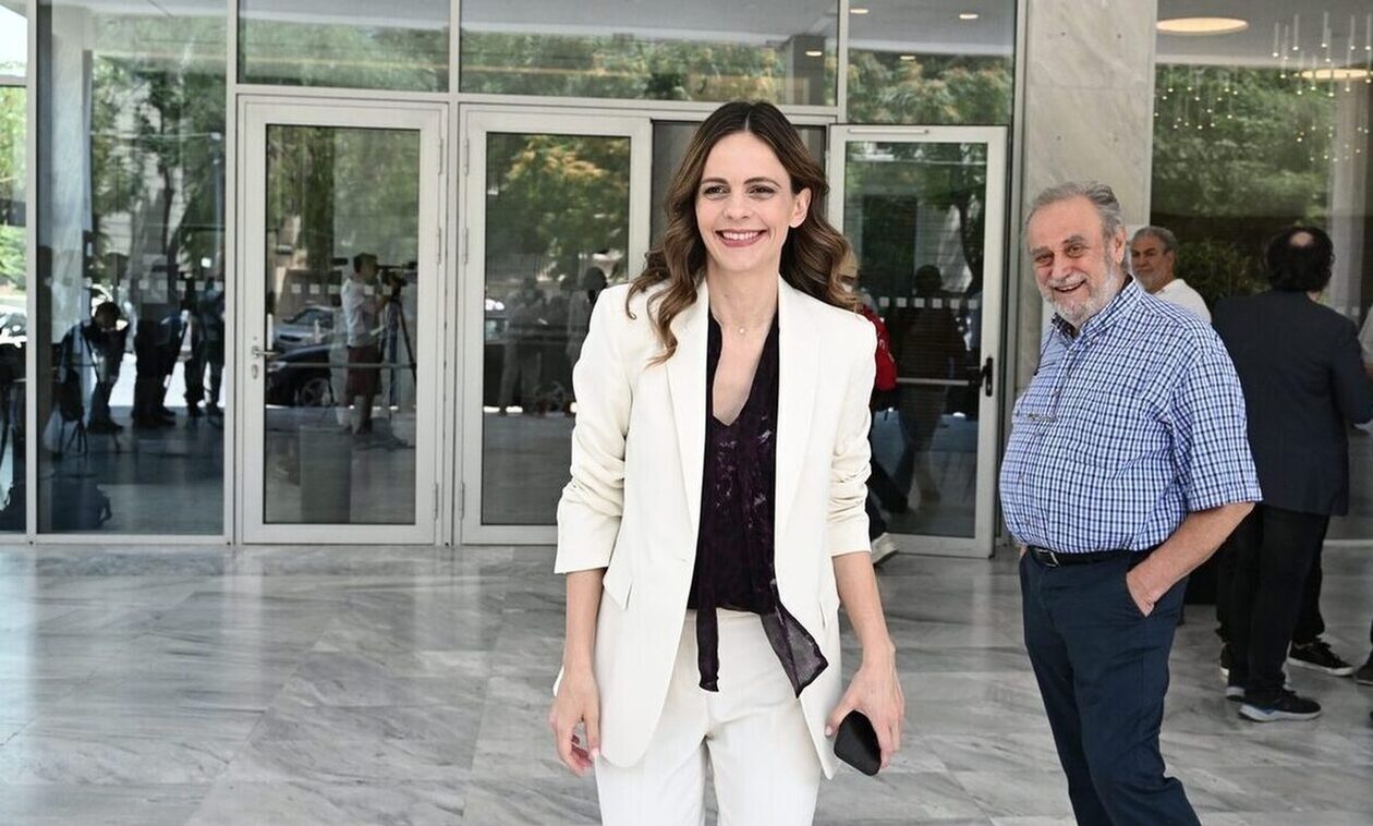 Σε Αχαΐα, Μαγνησία και Θεσσαλία τις επόμενες ημέρες η Έφη Αχτσιόγλου