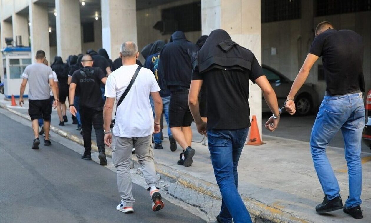 Επεισόδια στη Νέα Φιλαδέλφεια: Στον ανακριτή ο 43χρονος Έλληνας συλληφθέντες