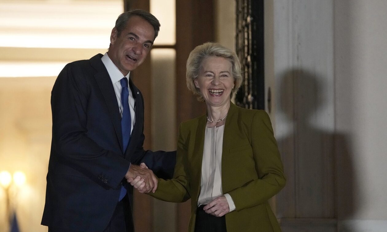 Ούρσουλα φον ντερ Λάιεν: Η ΕΕ θα συνεχίσει να στηρίζει την Ελλάδα για τις πυρκαγιές