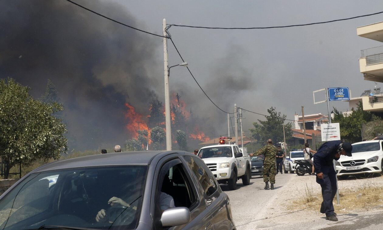 Φωτιά στην Πάρνηθα: Νέες κυκλοφοριακές ρυθμίσεις – Ποιοι δρόμοι είναι κλειστοί