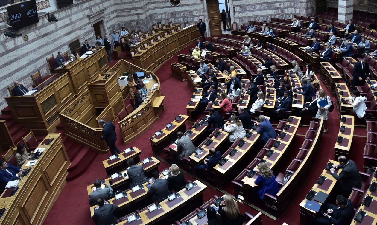 Βουλή: Την Πέμπτη η συζήτηση των πολιτικών αρχηγών για τις πυρκαγιές