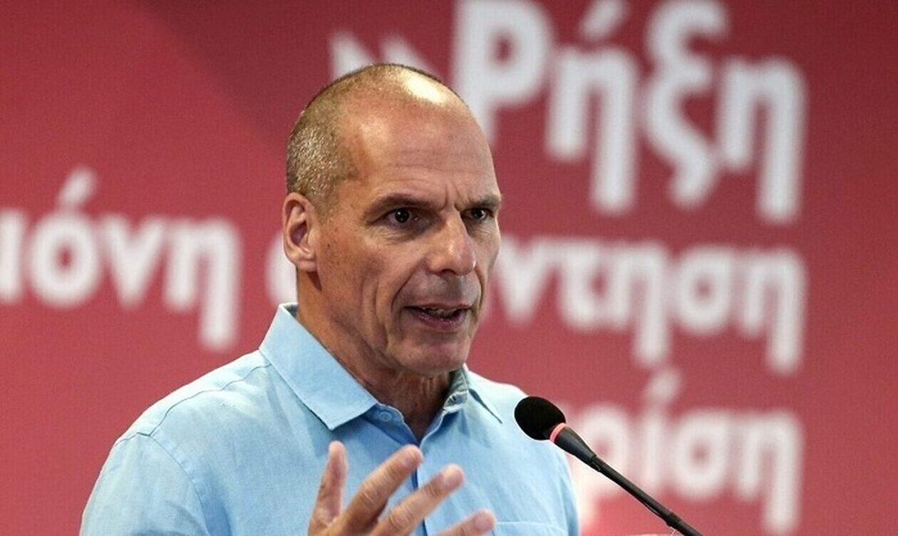 Ιταλός φαρσέρ… πέθανε τον Βαρουφάκη: «Είμαι ακόμα εδώ παιδιά», απάντησε ο επικεφαλής του ΜέΡΑ25