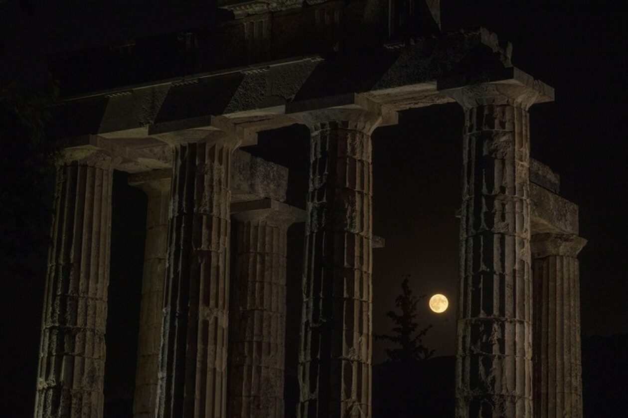 Πώς να φωτογραφίσετε την «μπλε υπερπανσέληνο» με smartphone