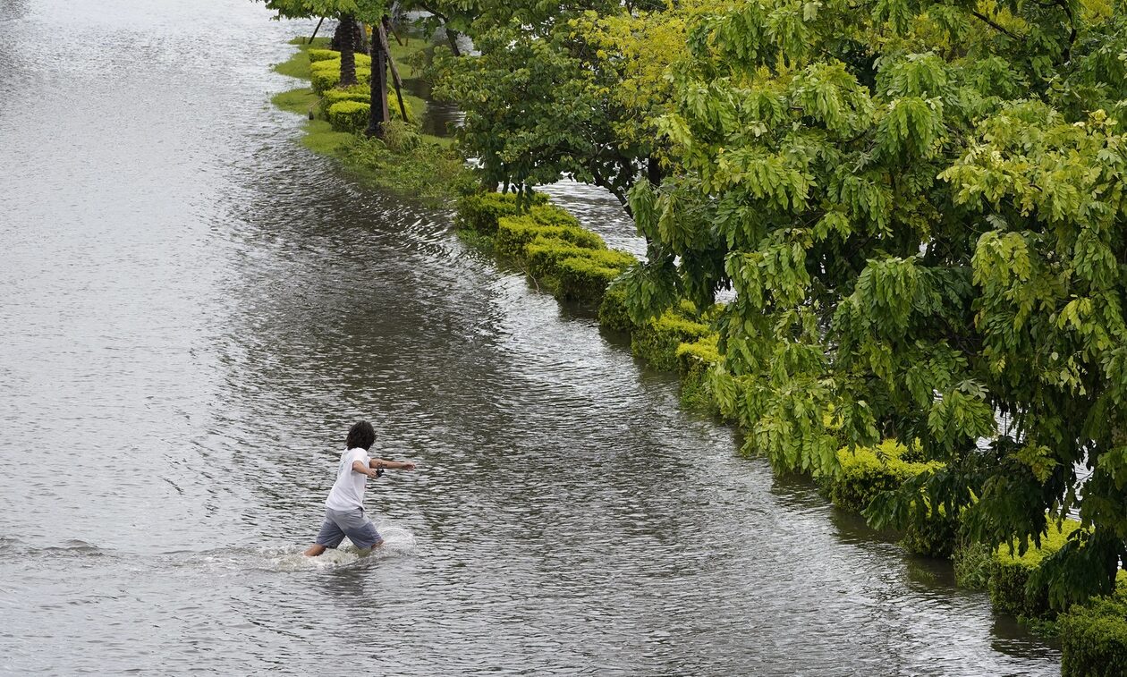 Φλόριντα: Δύο νεκροί, πλημμύρες και 286.00 νοικοκυριά χωρίς ρεύμα λόγω του τυφώνα Idalia