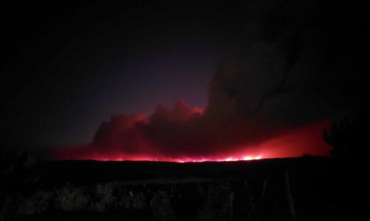 Φωτιά – Έβρος: Μήνυμα του 112 για ετοιμότητα στο Σουφλί, προς Γιαννούλη – Σιδηρώ κινείται το μέτωπο