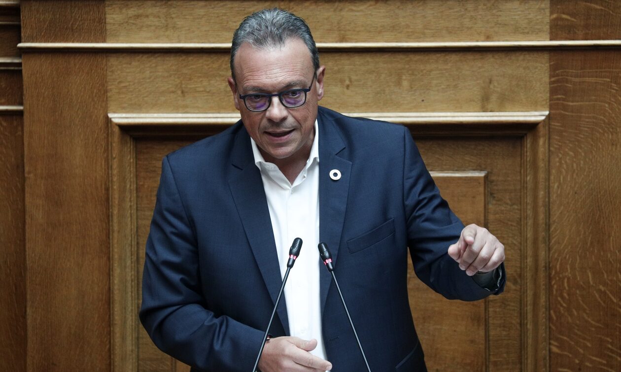 Σωκράτης Φάμελλος: Κρυπτόμενος ο πρωθυπουργός αναζητά μίζερα δικαιολογίες