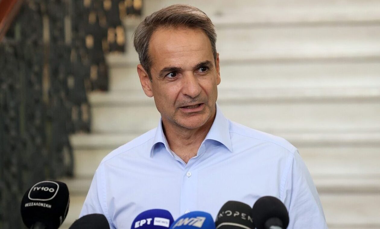 Στη Ρόδο ο Κυριάκος Μητσοτάκης – Αυτοψία στα καμένα και συζήτηση με τοπικούς φορείς