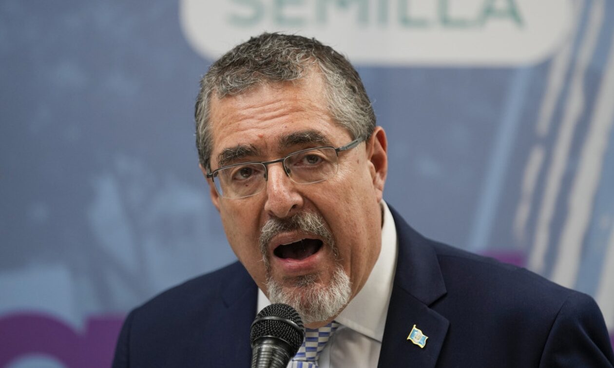 Απόπειρα «νομικού πραξικοπήματος» στη Γουατεμάλα; Τι καταγγέλλει ο εκλεγμένος πρόεδρος της χώρας