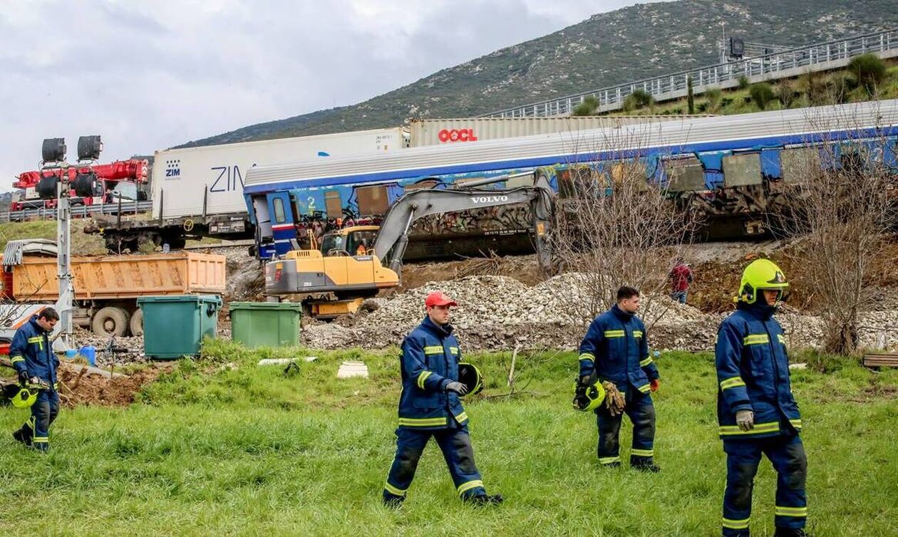 Τέμπη: Στους 15 οι κατηγορούμενοι για τη σιδηροδρομική τραγωδία