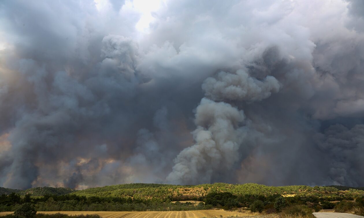 Φωτιά στον Έβρο: Μήνυμα του 112 στη Λευκίμμη – «Παραμείνετε σε ετοιμότητα»