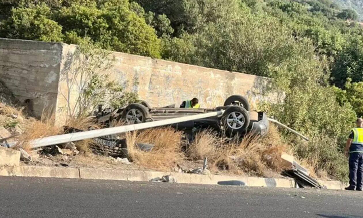 Κρήτη: Σοβαρό τροχαίο στον ΒΟΑΚ – Γλίτωσαν οι επιβάτες