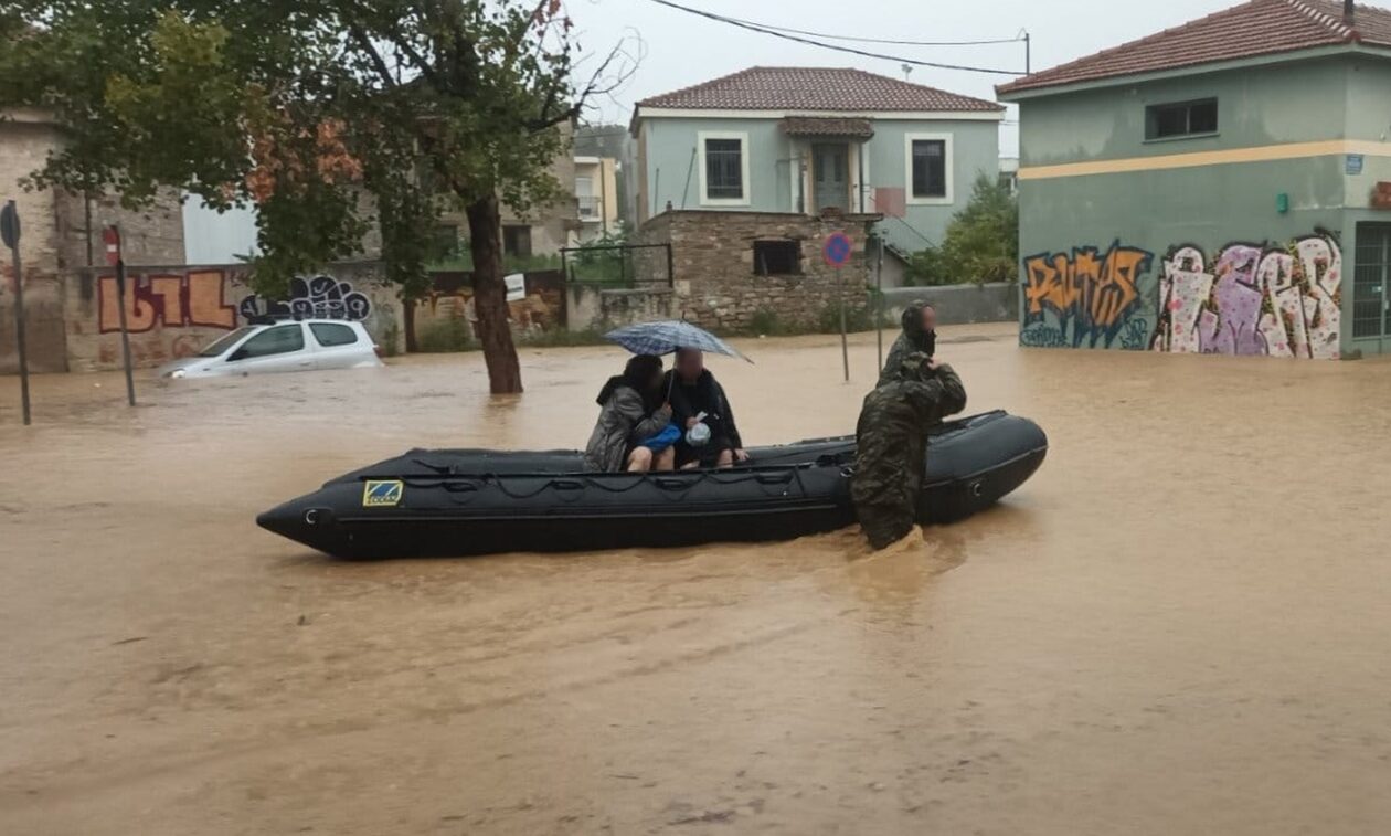 Κακοκαιρία Daniel: Αυξάνεται η συνδρομή Ενόπλων Δυνάμεων στη Θεσσαλία