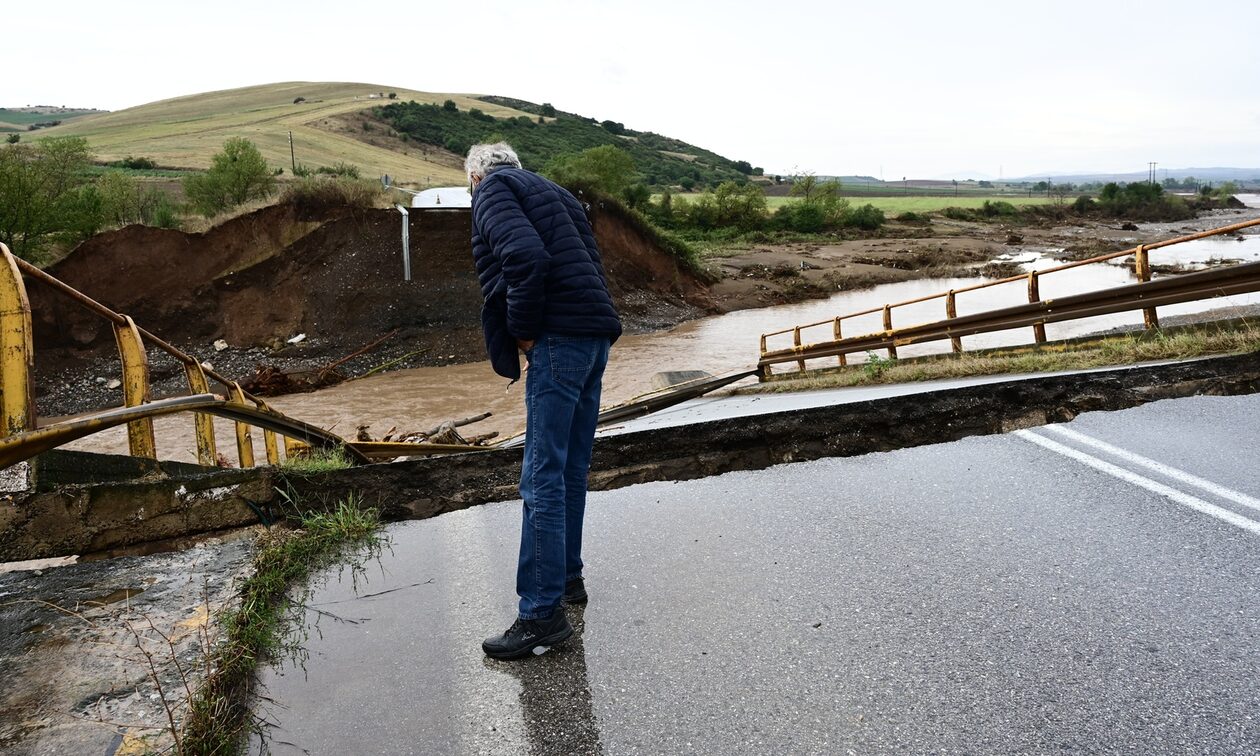 Κακοκαιρία Daniel – Θεσσαλία: Σε ποιους δρόμους έχει διακοπεί η κυκλοφορία