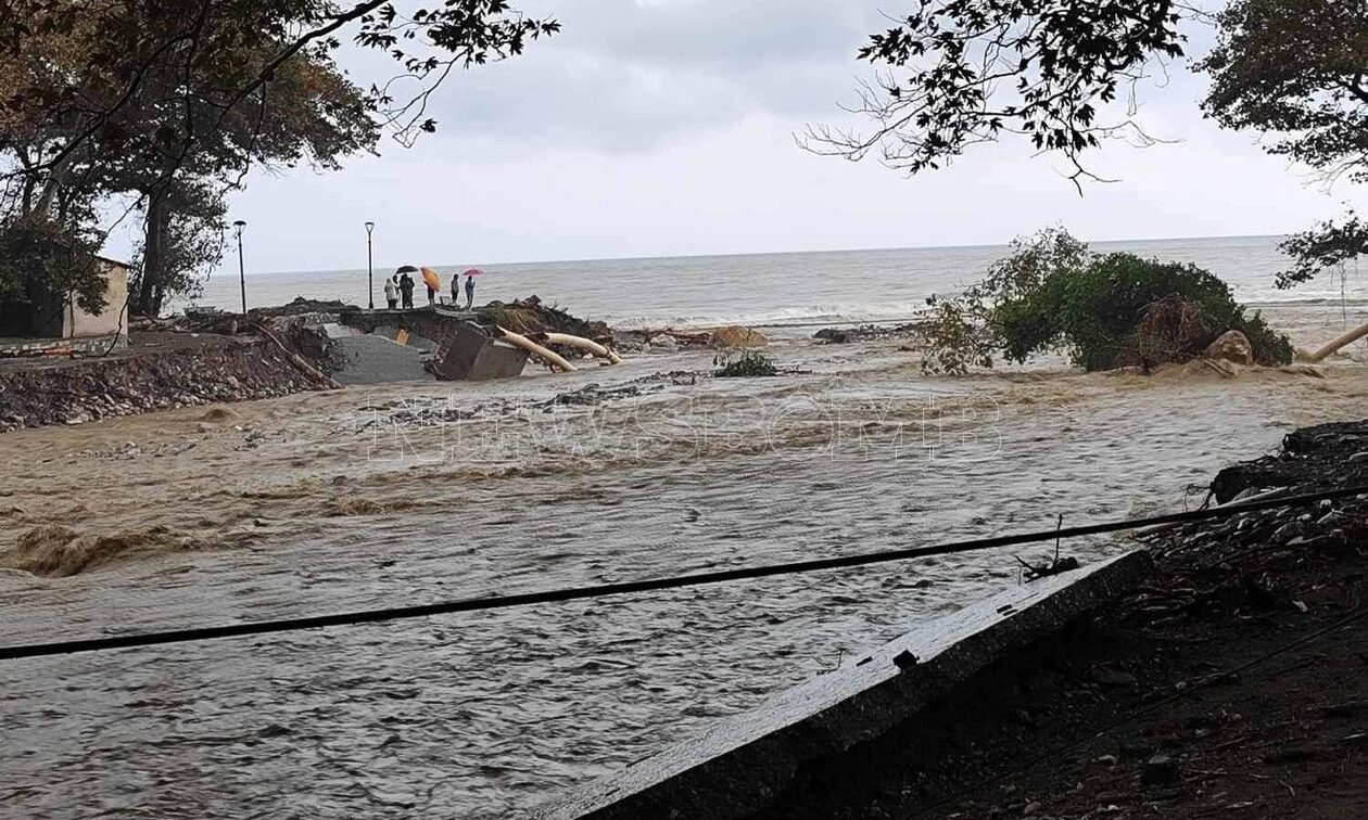 Κακοκαιρία Daniel: Νέοι απεγκλωβισμοί δια θαλάσσης με σκάφη από αποκλεισμένα χωριά του Πηλίoυ