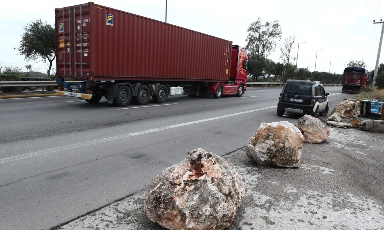 Άνοιξε η εθνική οδός Αθηνών-Θεσσαλονίκης – Κανονικά η κυκλοφορία των οχημάτων