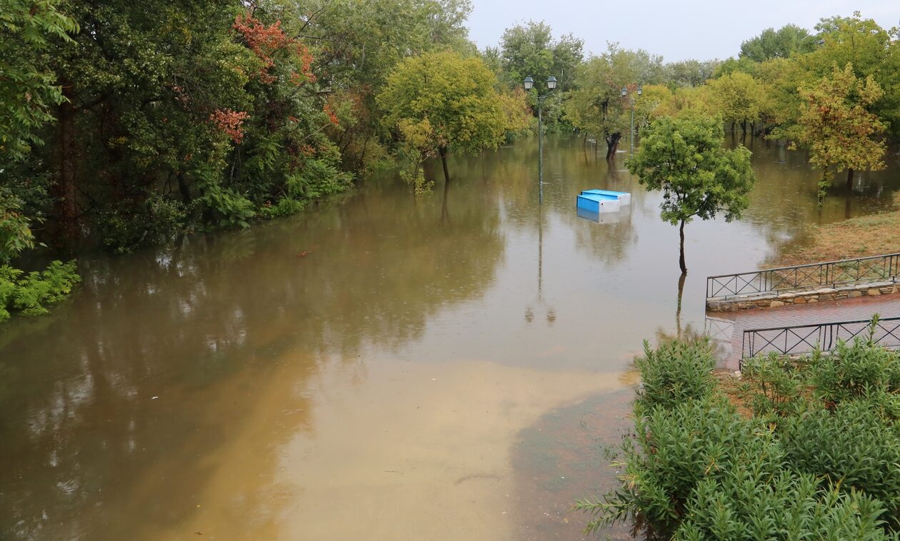 Κακοκαιρία Daniel: Τα μεγαλύτερα ύψη βροχής στη χώρα – Αρνητική πρωτιά για τη Λάρισα