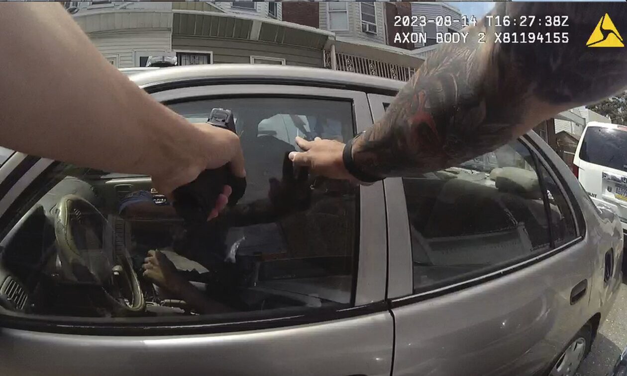 ΗΠΑ: Δίωξη σε αστυνομικό που σκότωσε τον οδηγό σε καταδίωξη για τροχαίο