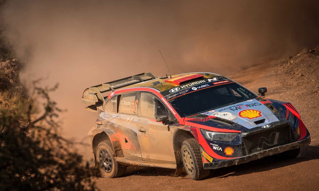 ΕΚΟ Ράλλυ Ακρόπολις: Ο Rovanpera πάει προς τη νίκη