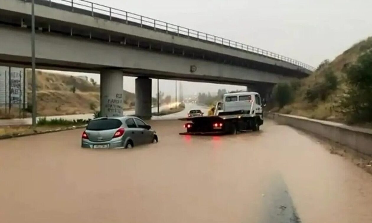Κακοκαιρία Daniel – Τρίκαλα: Γέφυρα τύπου «Μπέιλι» στον κεντρικό άξονα Τρικάλων – Άρτας