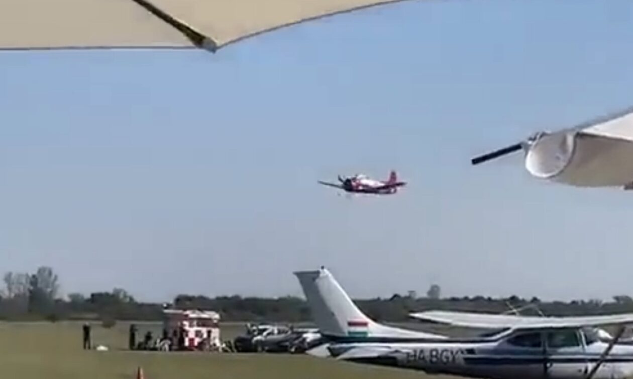 Ουγγαρία: Δύο νεκροί από συντριβή αεροσκάφους κατά τη διάρκεια επίδειξης – Συγκλονιστικά βίντεο