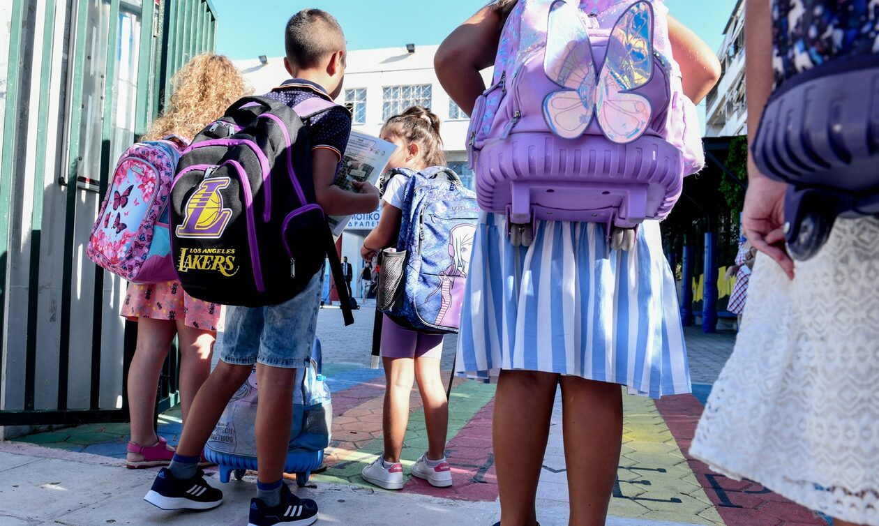 Θεσσαλονίκη: «Χτύπησε» το πρώτο κουδούνι για 231.000 μαθητές στην Κεντρική Μακεδονία