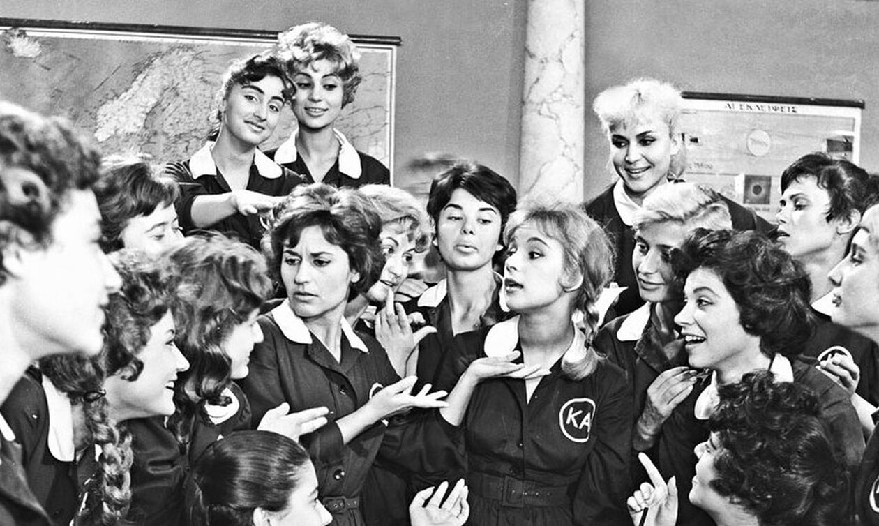 Φινος Φιλμ: Ευχήθηκε «καλή σχολική χρονιά» με ένα απολαυστικό βιντεο