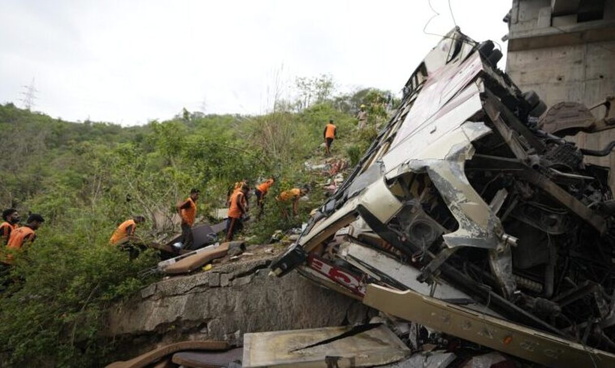 Ινδία: Τραγικό παιχνίδι της μοίρας για επτά γυναίκες που σκοτώθηκαν σε τροχαίο