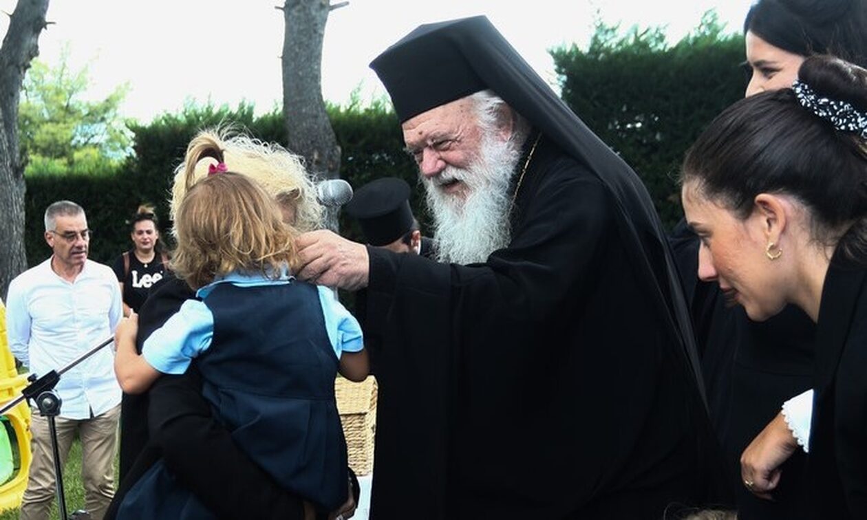 Ιερώνυμος για νέες ταυτότητες: «Να ξέρουμε πού φτάνουν τα όρια της Εκκλησίας και πού της Πολιτείας»