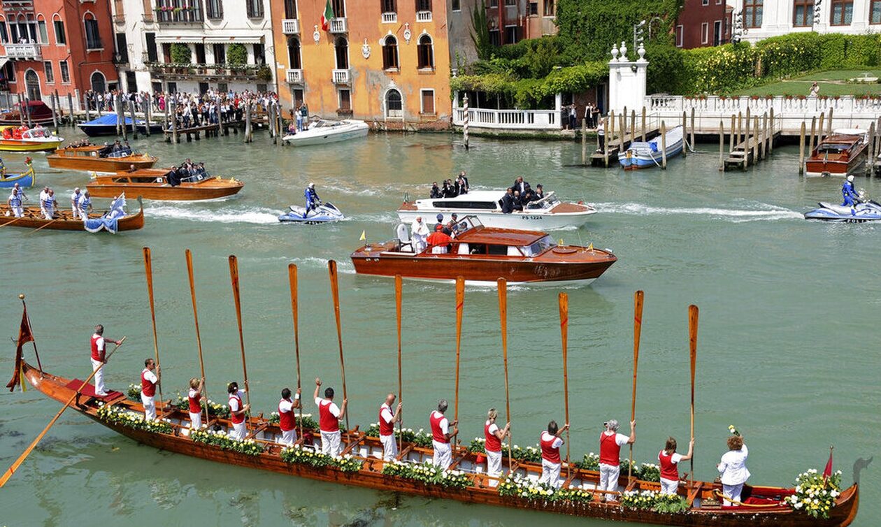 Βενετία: Το σχέδιο για τη χρέωση των 5 δολαρίων στους τουρίστες – Πότε θα τεθεί σε ισχύ