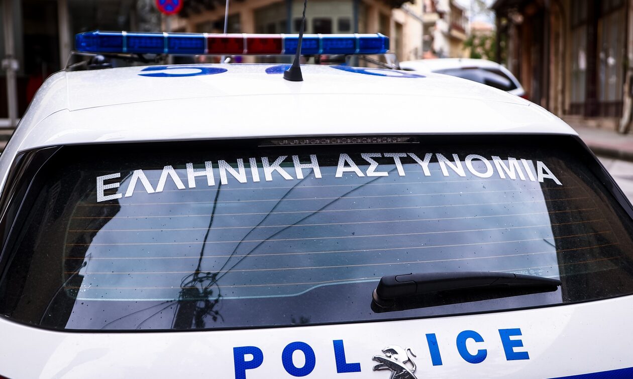 Συνελήφθη Έλληνας για απόπειρα ανθρωποκτονίας και ληστεία σε Νέα Μάκρη και Σπάτα