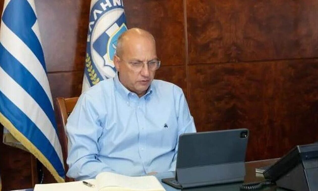 Ο Γιάννης Οικονόμου θα επισκεφτεί τον Φρέντι Μπελέρη στις φυλακές