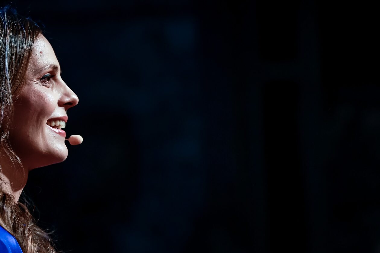 Ομιλία Αχτσιόγλου: «Για την ήττα της πολιτικής Μητσοτάκη. Για τη ζωή που μας αξίζει»